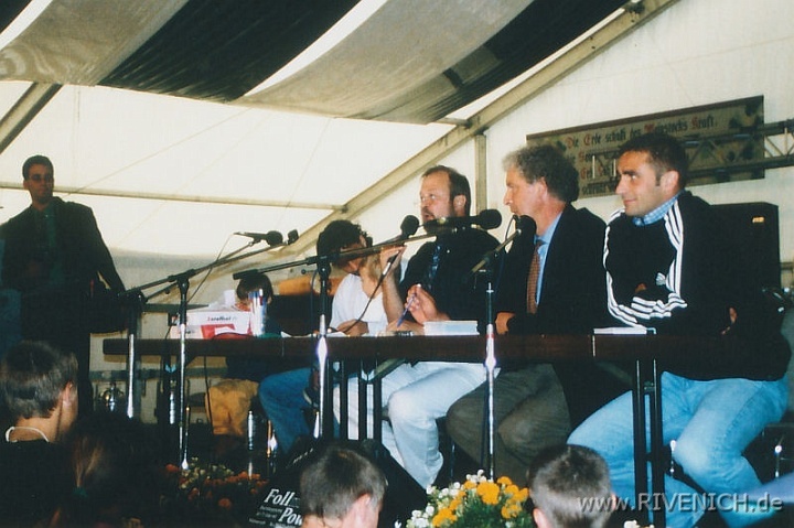 07 Fussball-Autogrammstunde – Bild 2