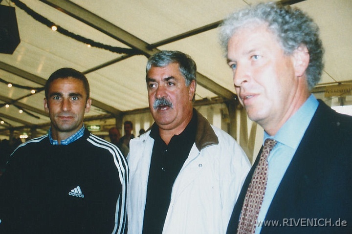 07 Fussball-Autogrammstunde – Bild 3