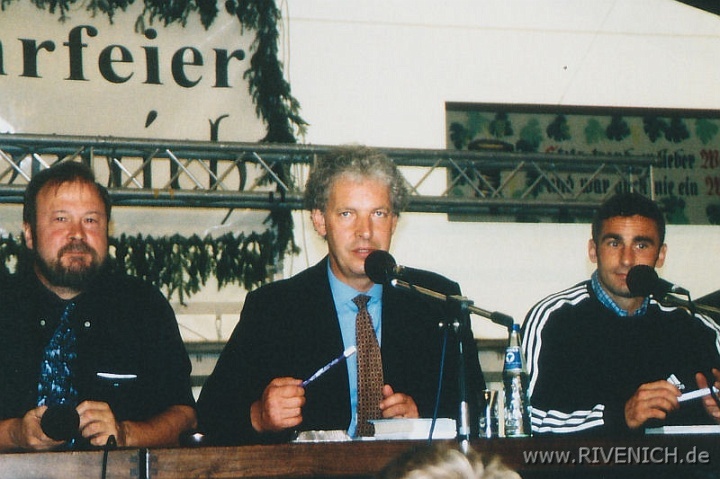 07 Fussball-Autogrammstunde – Bild 7